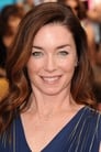 Julianne Nicholson isSamantha 'Sinatra' Redmond