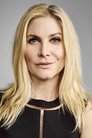 Elizabeth Mitchell isCarrie Whitlow
