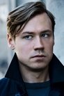 David Kross isRobin