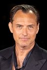 Jude Law isDr. Friedrich Ritter