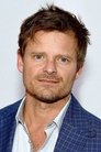 Steve Zahn isDad Meaney