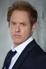 Raphael Sbarge isLionel Sr.