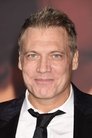 Holt McCallany isHalton