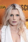 Julia Fox is