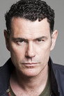 Vincent Walsh isEddie Breen