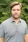 Lee Wilson isEarl Van Dorn